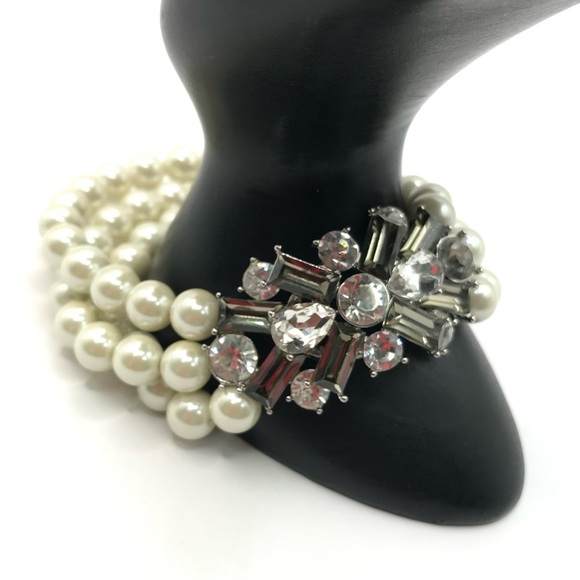 Lustrous Triple Strand Faux Pearl and Crystal Stretch Bracelet - Picture 3 of 7